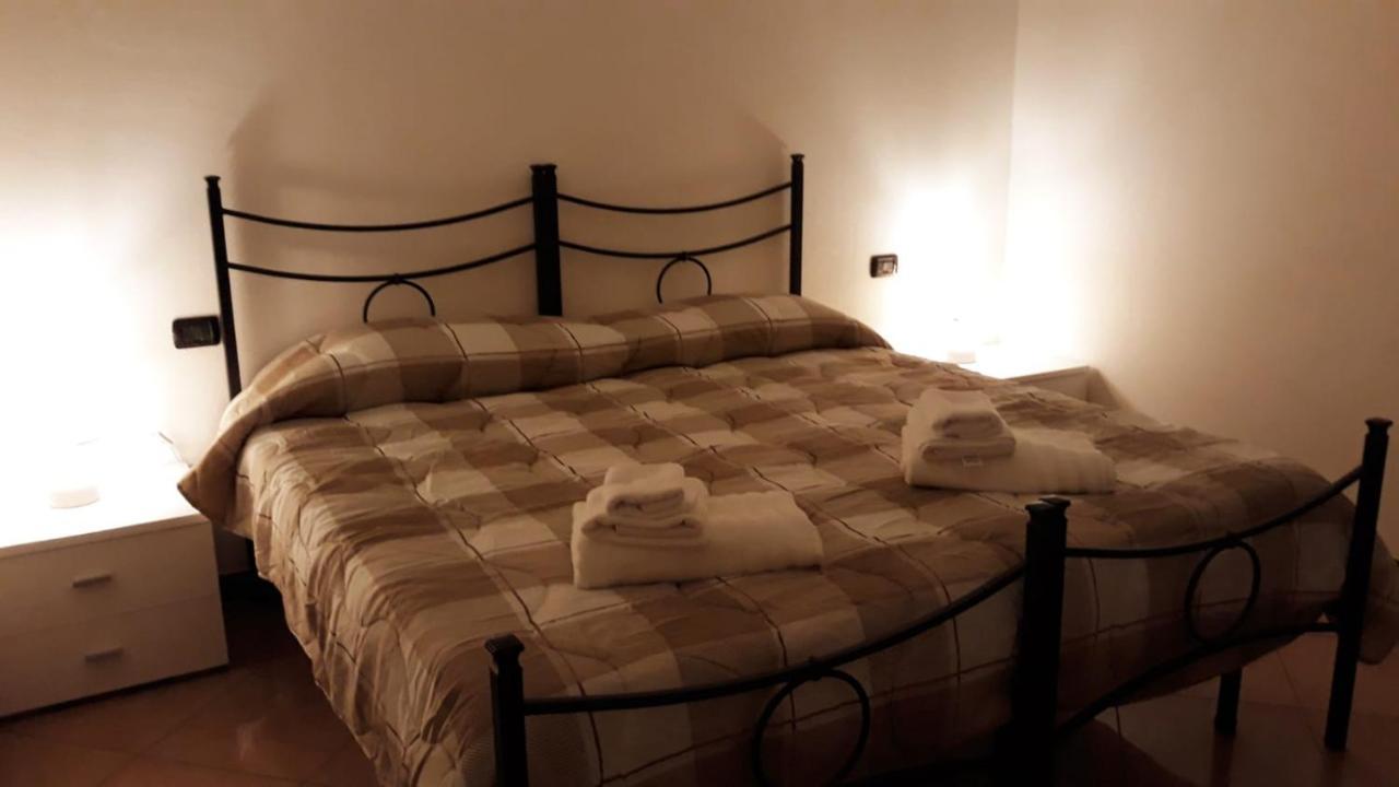 Bed and Breakfast Le Tre Stelle Ronco all'Adige Екстер'єр фото