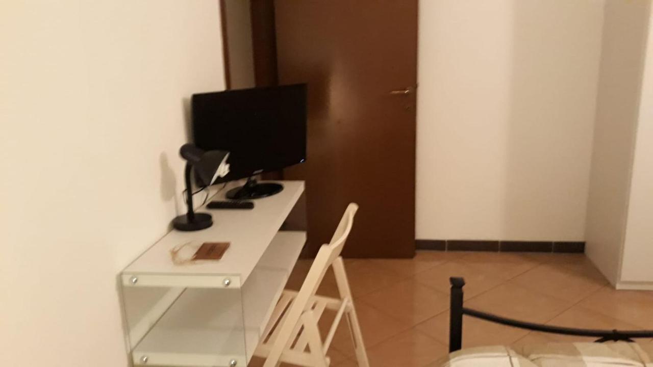 Bed and Breakfast Le Tre Stelle Ronco all'Adige Екстер'єр фото